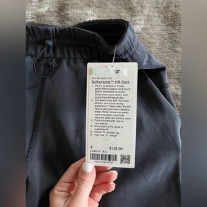 Lululemon softstreme high rise pant size 4